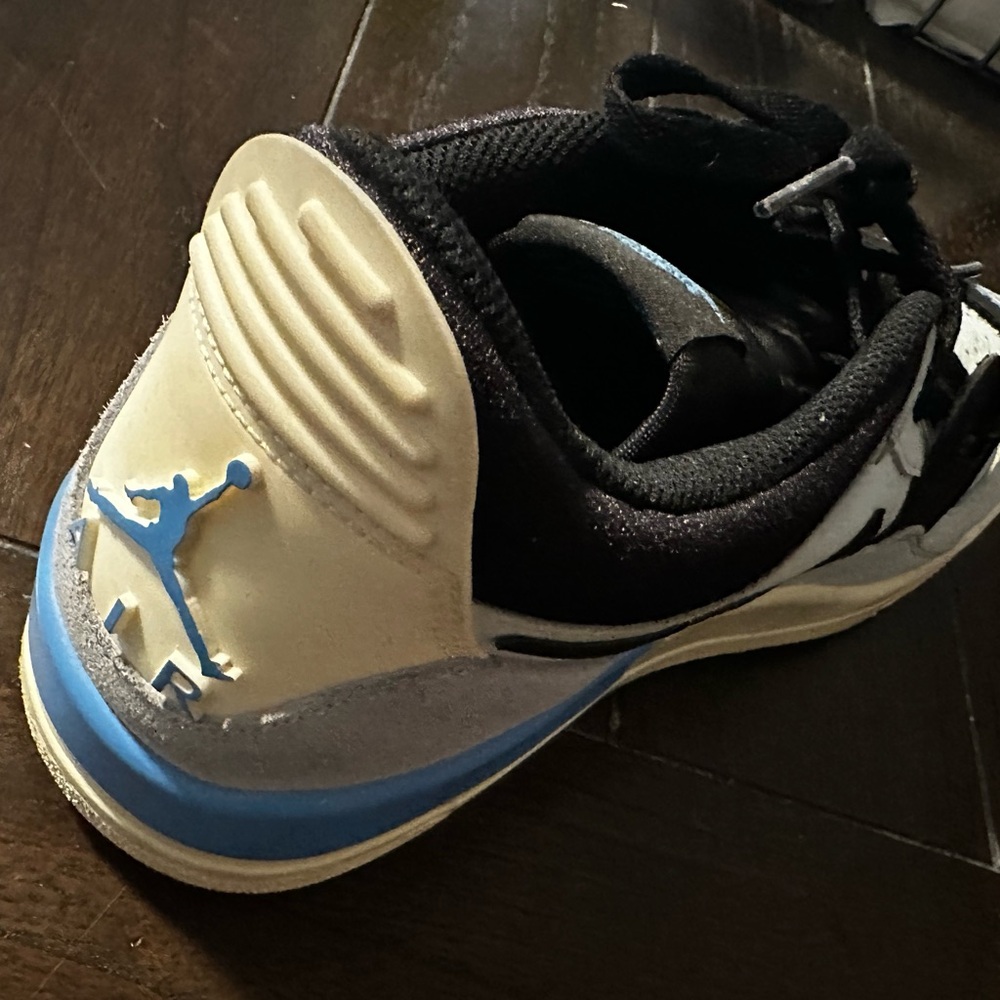 Men size 9 legacy 312 “psychic blue”